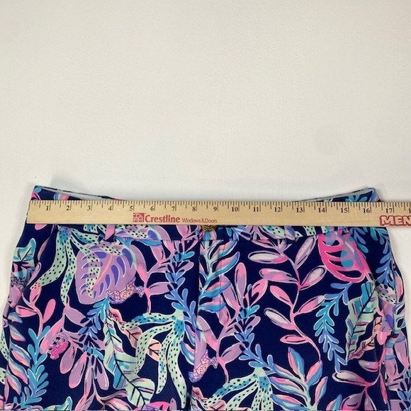 Lilly Pulitzer‎ Women's Natia Floral Print Shorts Size 10 Colorful Leaves - Picture 5 of 9